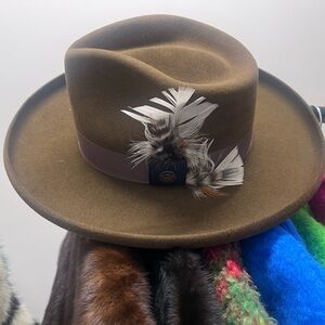 Goorin Bros Brown Fedora with Feather Detail